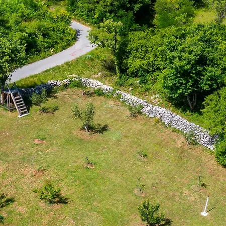 House Leptir Hébergement de vacances Drniš